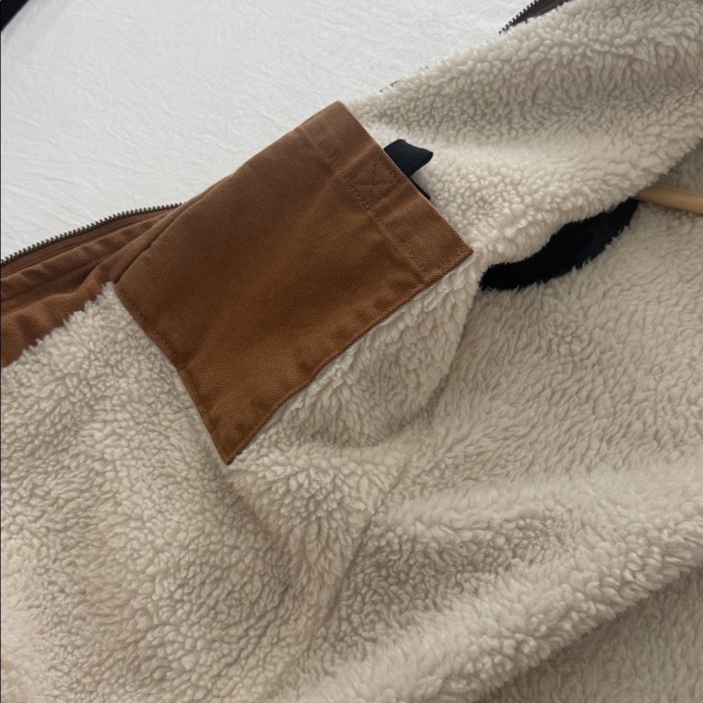 Carhartt Tan Jacket with Cream Lining - Picture 6 of 9